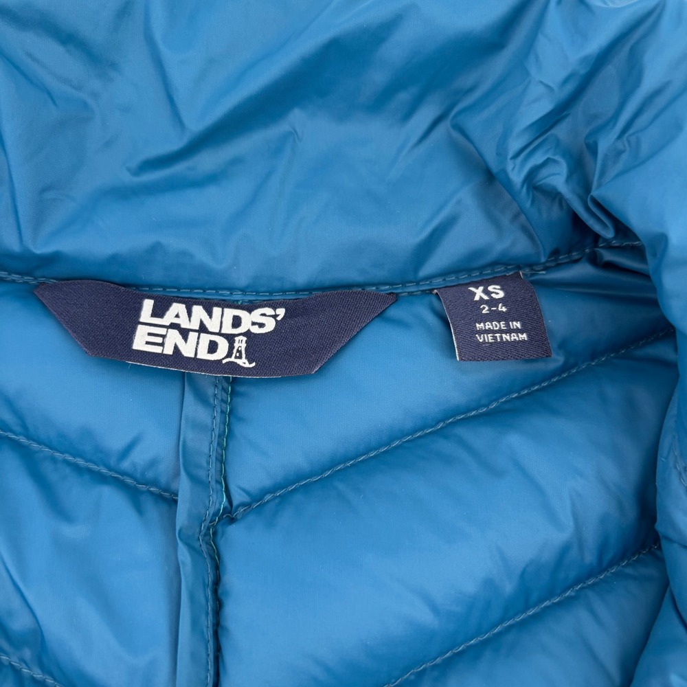 Lands' End‎ Womens XS Down Puffer Vest Blue Chevron Full Zip Outerwear NWOT - Picture 3 of 8
